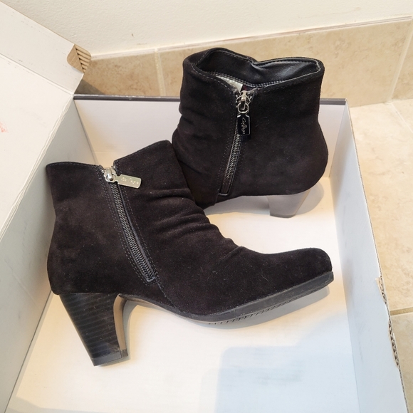 Naturalizer Aqua College - Isabel 2 Suede Black Leather. Size 6.5M - Picture 2 of 8